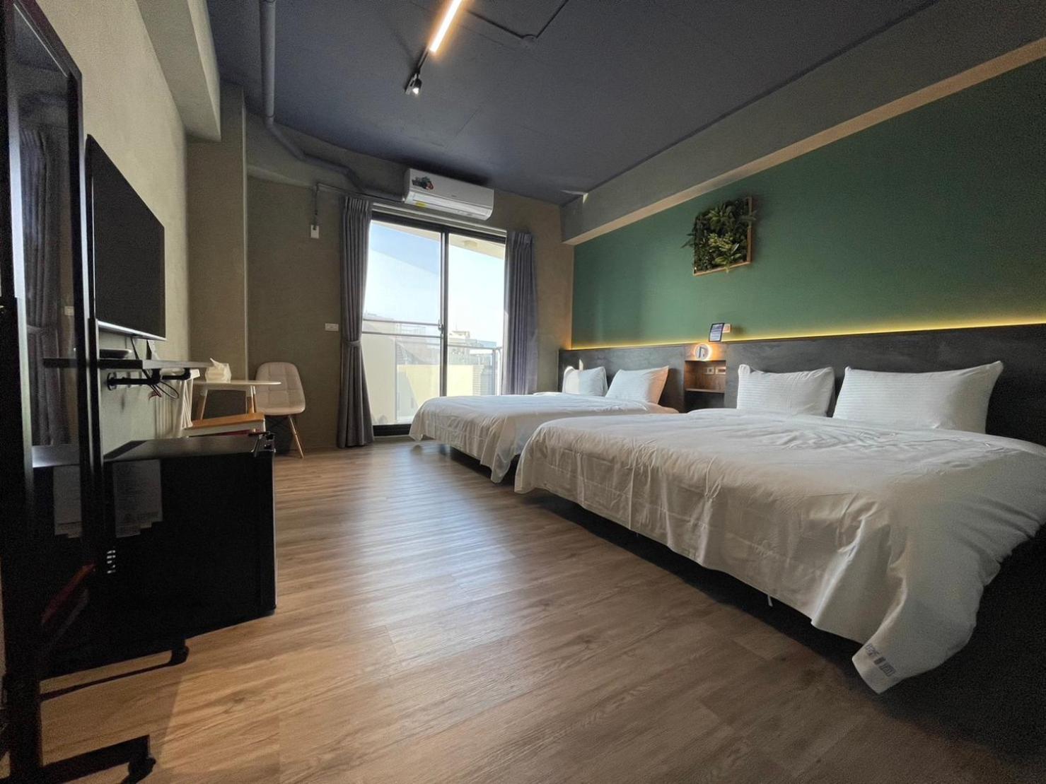 Long Lang Homestay Tainan Exterior photo