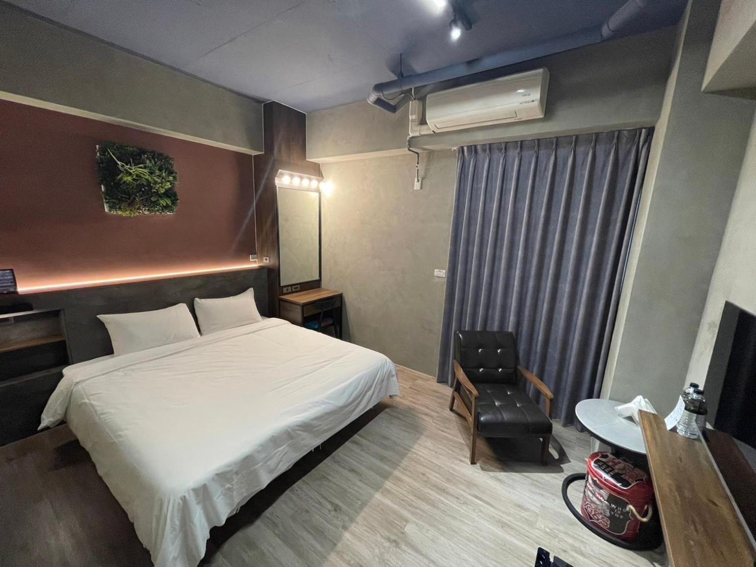 Long Lang Homestay Tainan Exterior photo