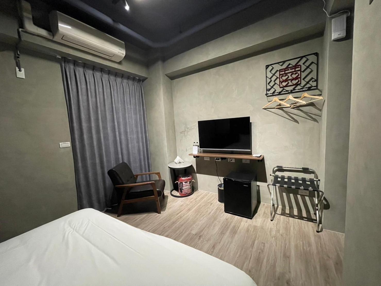 Long Lang Homestay Tainan Exterior photo